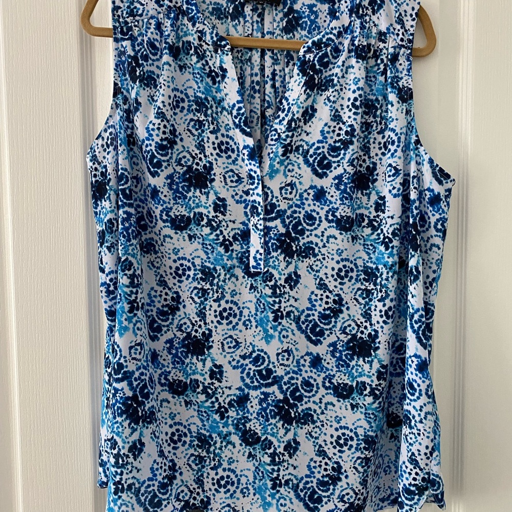 NYDJ Blue Floral Sleeveless Blouse